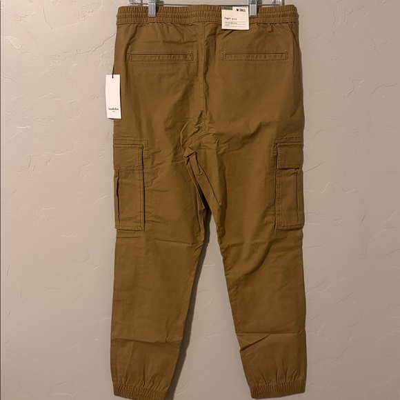 Goodfellow & Co Men’s Tan Cargo Joggers size Medium Long - Picture 4 of 4